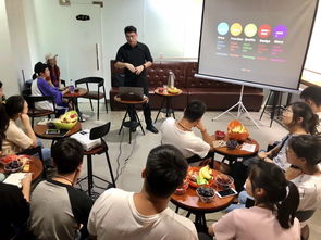 人文藝術(shù)分院舉辦“由創(chuàng)意變創(chuàng)益”設(shè)計沙龍活動，推動文化藝術(shù)交流